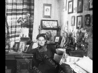 А.Н. Левашкевич в гостях у Н.Н. и В.В. Левитских. Российская империя, г. Орел. 1908 г. Фот. В.В. Левитский.  Арх. № С 2-131-ч/б