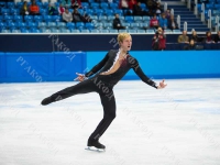 Выступление фигуриста Евгения Плющенко на Чемпионате России по фигурному катанию, проходившем во Дворце спорта «Айсберг». Российская Федерация, Краснодарский край, г. Сочи. 24.12.2013 г. Арх. № 8-937-цв.