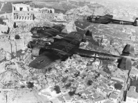 Немецкие самолёты над Афинами  Греция. 1941 г.  Фотограф неизвестен  РГАКФД. Оп. 3, № 165, сн. 27