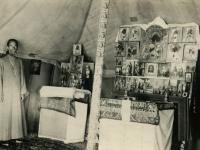Внутреннее убранство церкви в лагере Русской армии генерал-лейтенанта П.Н. Врангеля на острове Лемнос. Греция. 1921. РГАКФД