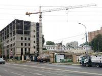 вид снаружи корпуса со стороны перекрестка