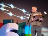 Режиссёр Павел Печёнкин с призом архива