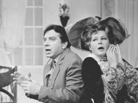 0-405338-ч/б Сцена из телеспектакля "37 су для господина Монтодуана" (реж. Е.М.Радомысленский) по одноименной пьесе Э.Лабиша в постановке Московского театра сатиры. В ролях: господин Монтодуан - З.М.Высоковский, госпожа Монтодуан - З.Н.Зелинская. СССР, г.Москва. 1970г. Автор съемки Вдовенко Б.Е.